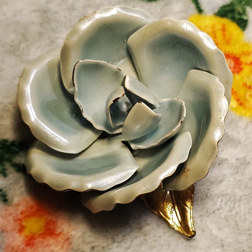 Vintage Blue Floral Brooch - Picture 2 of 5